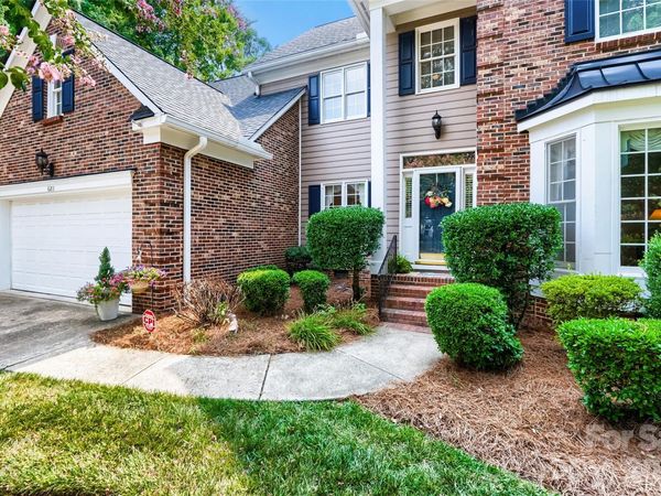 6211 Coleridge Court, Charlotte, NC 28269
