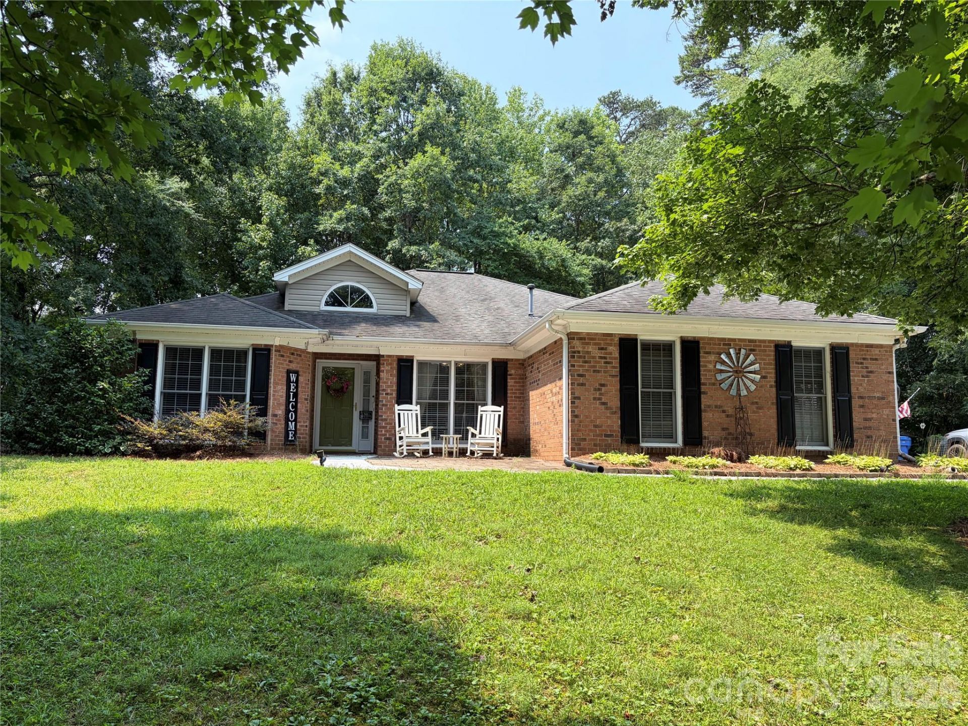 270 Charter Oak Court, Mooresville, NC 28115 Main Photo