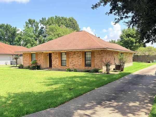 12423 King James Ave, Baton Rouge, LA 70810