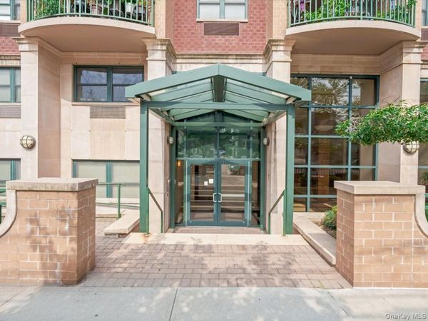 143-41 84 Road , Briarwood, NY 11435