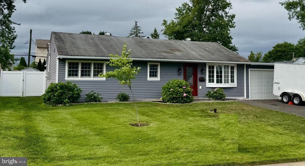 218 TEWKSBURY ROAD, FAIRLESS HILLS, PA 19030