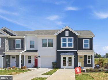 201 CAMDEN DRIVE, WAYNESBORO, VA 22980