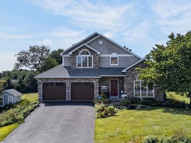 6467 ABBEY ROAD, WIND GAP, PA 18091