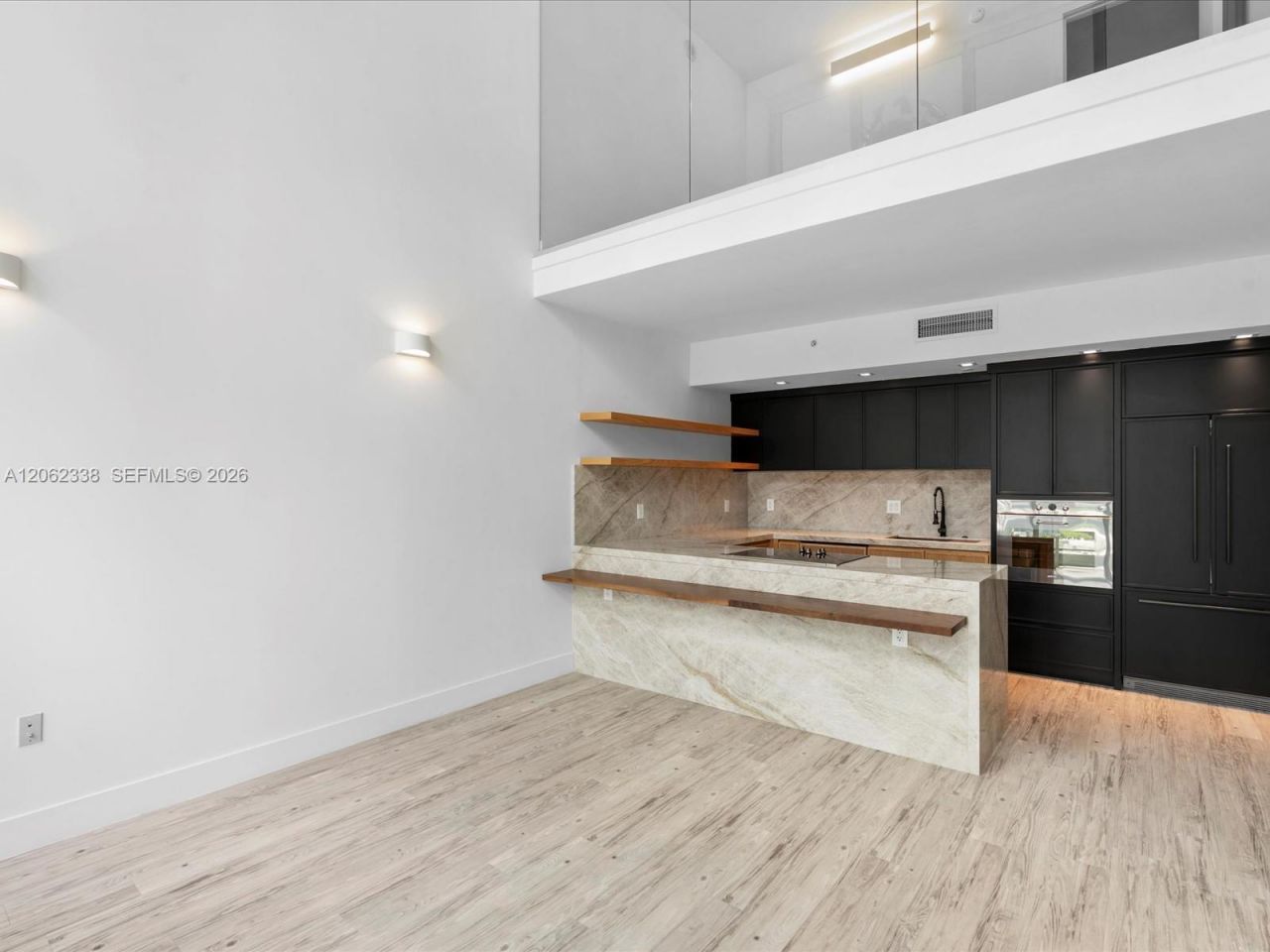 92 SW 3rd St , Unit 704, Miami, FL 33130 Photo