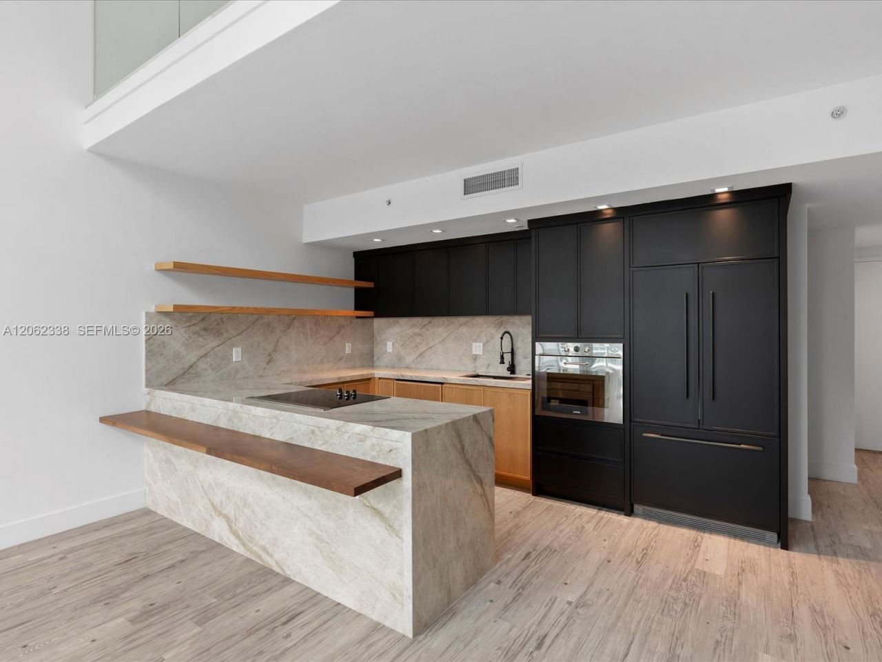 92 SW 3rd St , Unit 704, Miami, FL 33130 Photo