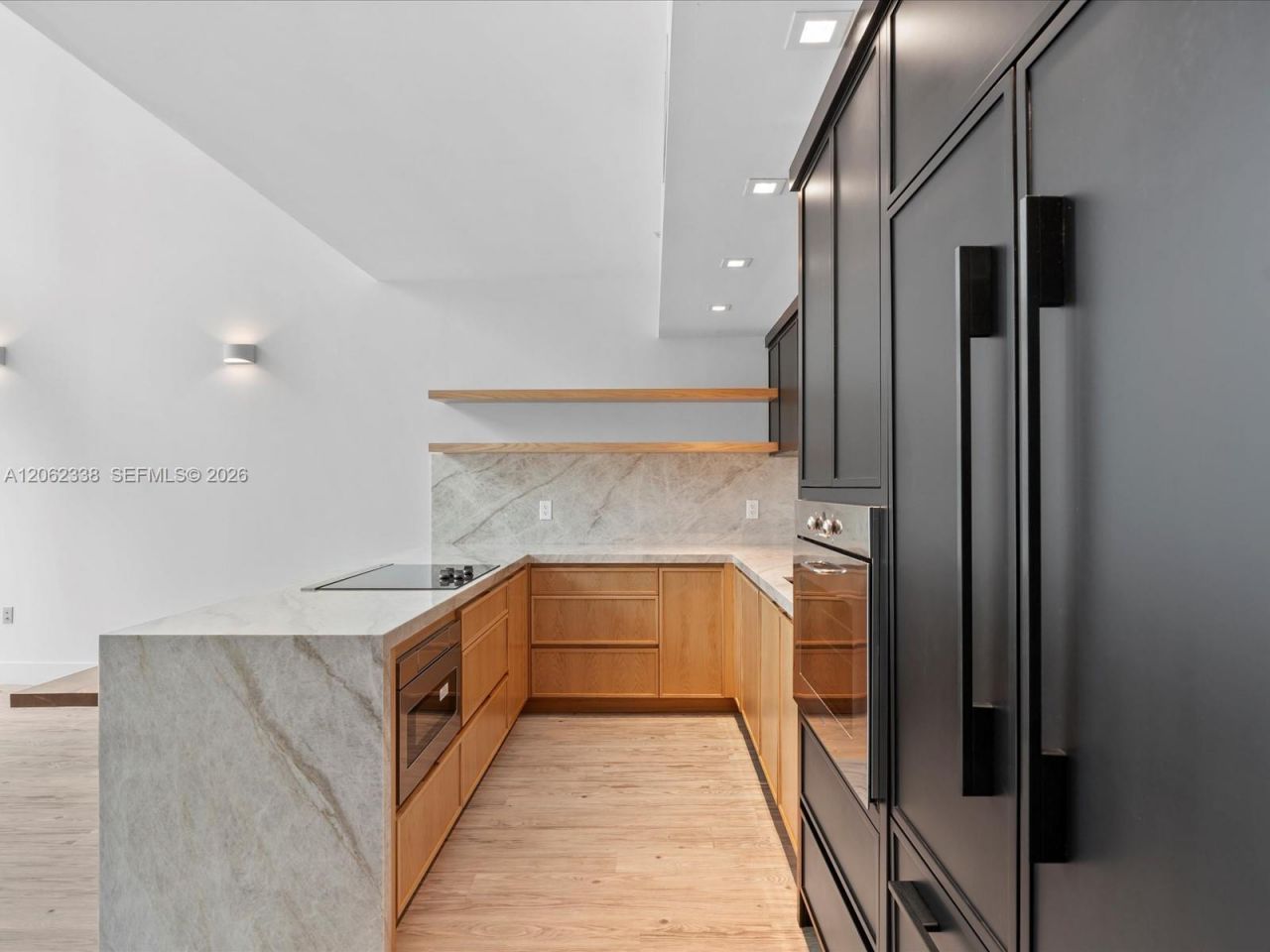 92 SW 3rd St , Unit 704, Miami, FL 33130 Photo