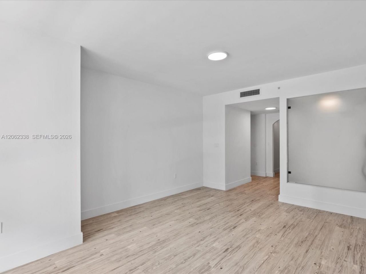 92 SW 3rd St , Unit 704, Miami, FL 33130 Photo