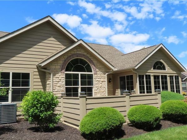 3916 Coventry Lane , Huron, OH 44839