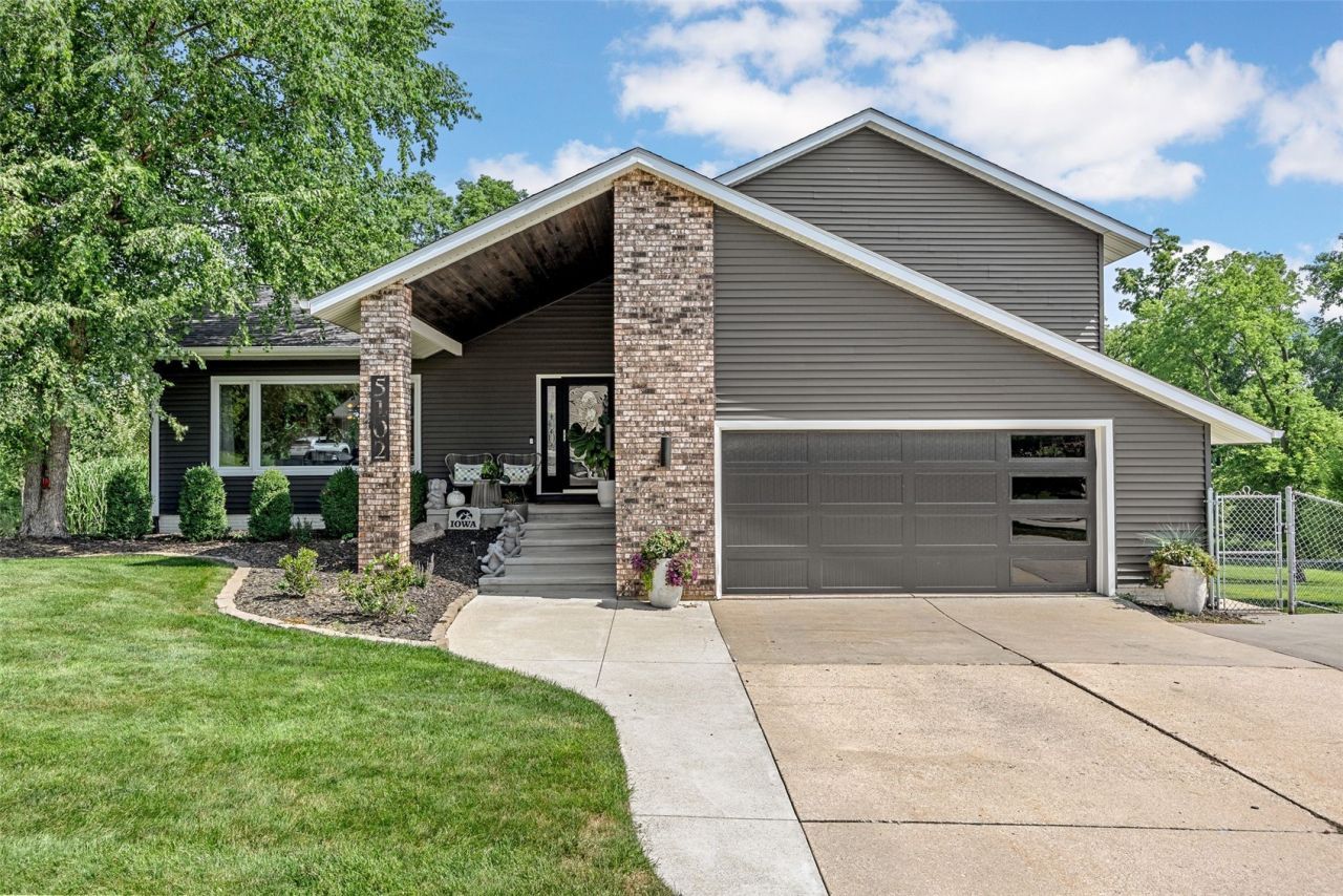 5102 Broadlawn Drive Se, Cedar Rapids, IA 52403 Main Photo
