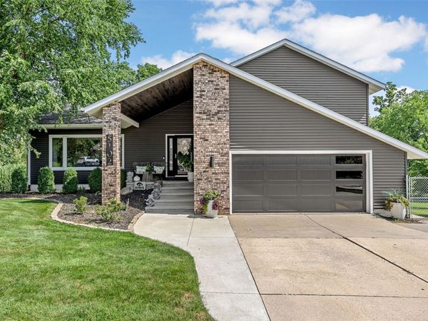 5102 Broadlawn Drive SE, Cedar Rapids, IA 52403