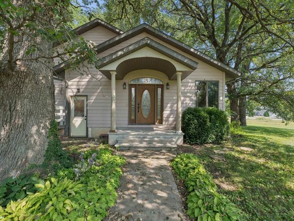 1117 Buddy Holly Place, Clear Lake, IA 50428