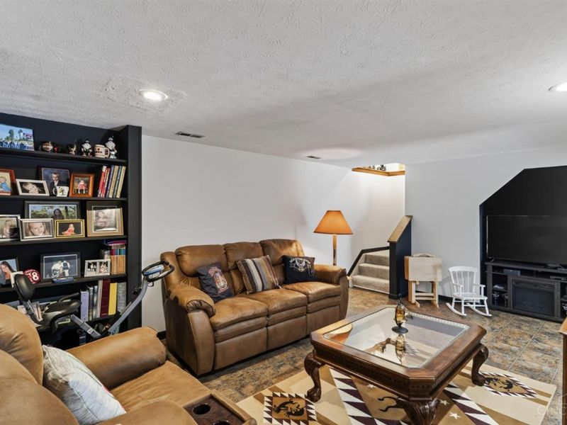 5822 Forge Bridge Drive, West Chester, OH 45069 Photo 38