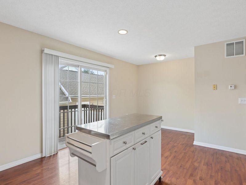 5543 Rainbow Falls Street, Unit 7, Dublin, OH 43016 Photo 12