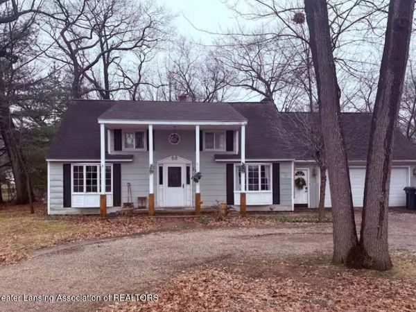 736 Indian Trail Boulevard, Traverse City, MI 49686