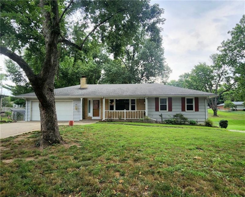2701 S Maybrook Avenue, Independence, MO 64057 Main Photo