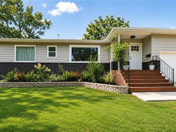 302 SE Corder Street, Lee's Summit, MO 64063