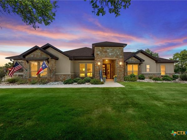 1614 Cheyenne Pass , Salado, TX 76571