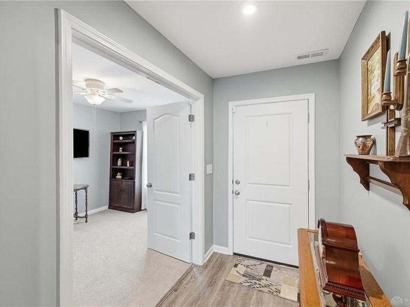 790 Hunters Run Drive, Brookville, OH 45309 Photo 5