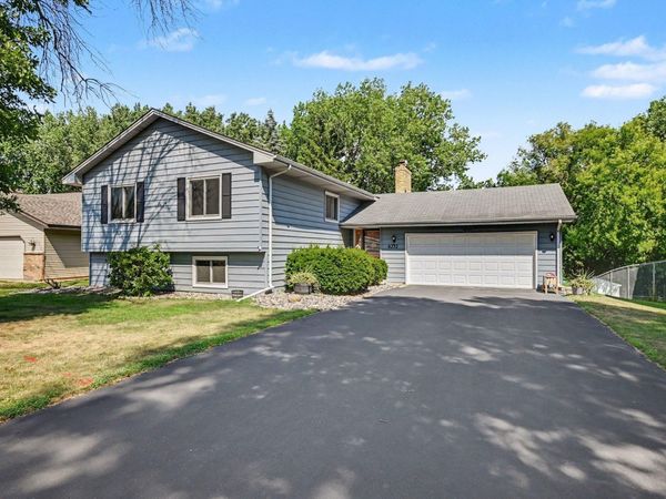 6232 Decatur Avenue N, Brooklyn Park, MN 55428
