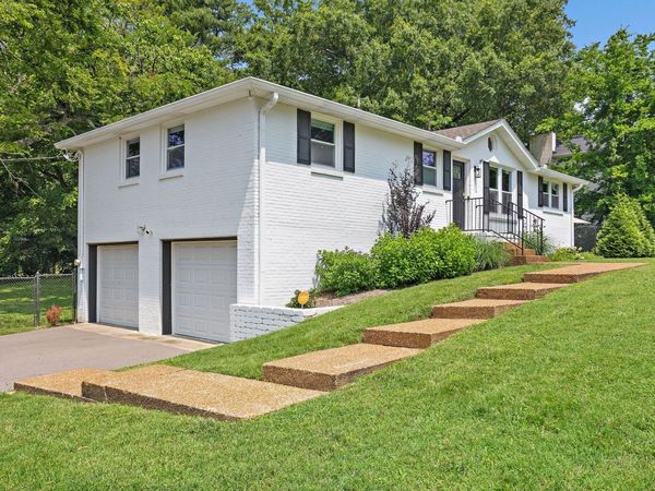 600 Huntington Pkwy , Nashville, TN 37211