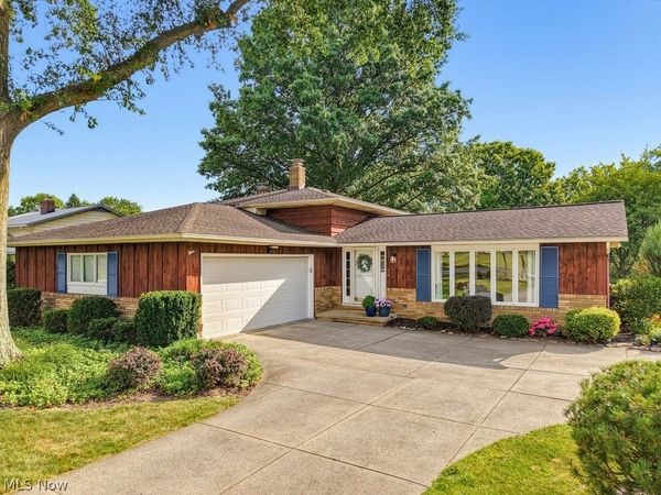 4963 Millwood Drive , Broadview Heights, OH 44147