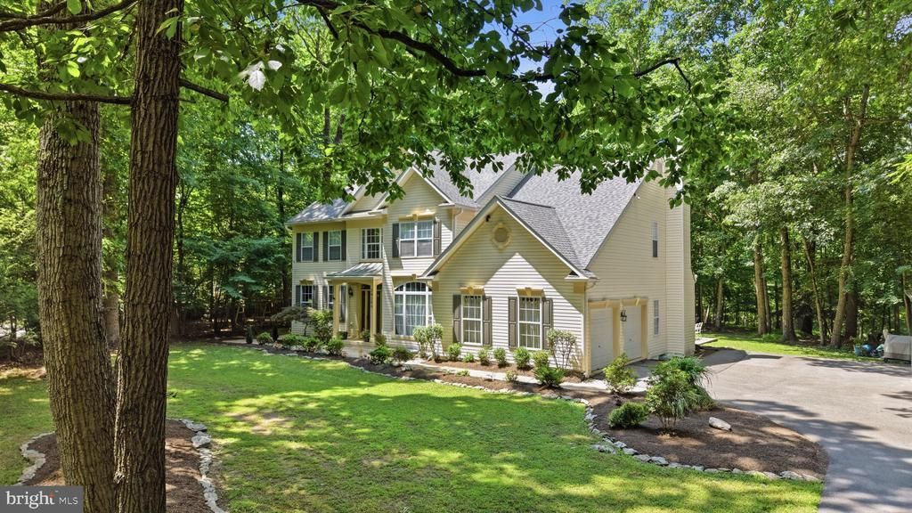 24204 MUSCARI COURT , GAITHERSBURG, MD 20882