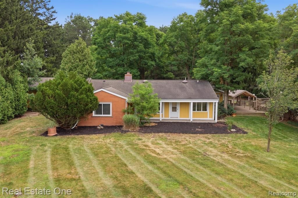 31198 Martindale Road, Lyon Township, Mi 48165 Main Photo