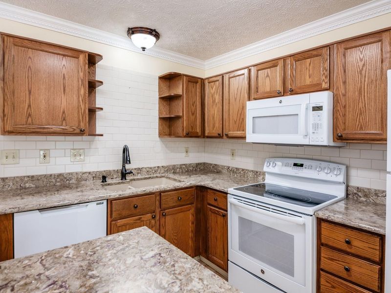 6368 Chelsea Glen Drive, Canal Winchester, OH 43110 Photo 10