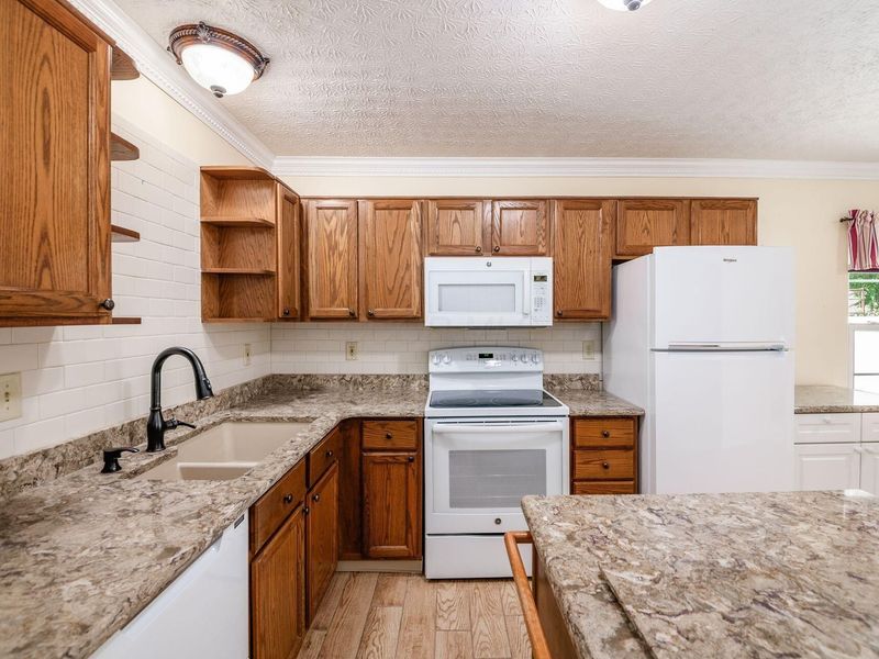 6368 Chelsea Glen Drive, Canal Winchester, OH 43110 Photo 11