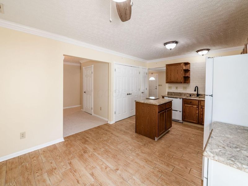 6368 Chelsea Glen Drive, Canal Winchester, OH 43110 Photo 13