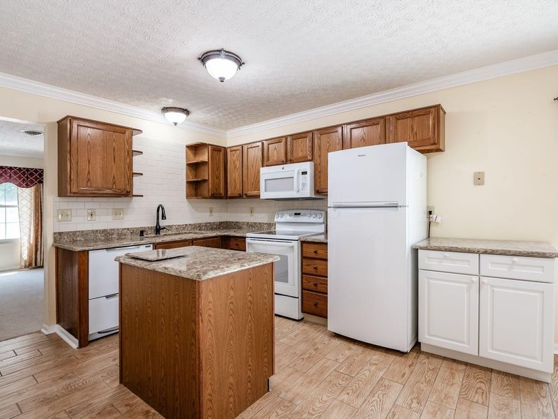 6368 Chelsea Glen Drive, Canal Winchester, OH 43110 Photo 8