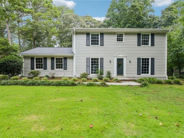 714 Continental Drive , Lawrenceville, GA 30044
