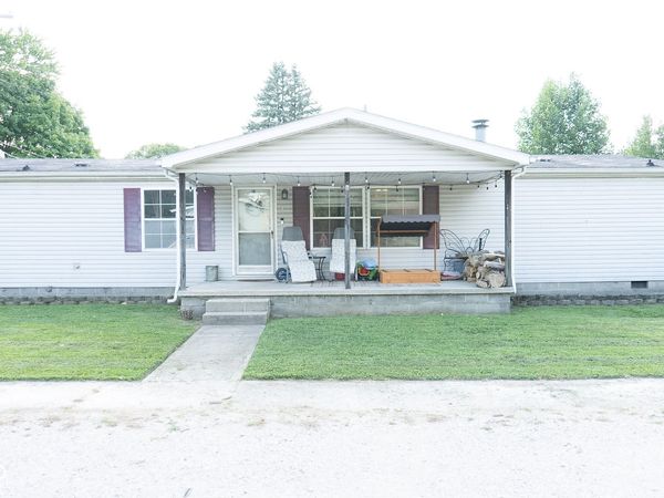 102 S Vernon Street, Waynetown, IN 47990