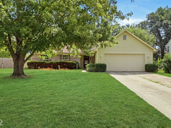 571 Port, Avon, IN 46123