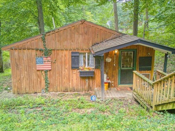 8850 S Ayres Drive, Nineveh, IN 46164