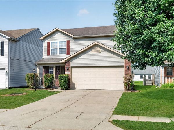 8133 Maple Stream Lane , Indianapolis, IN 46217