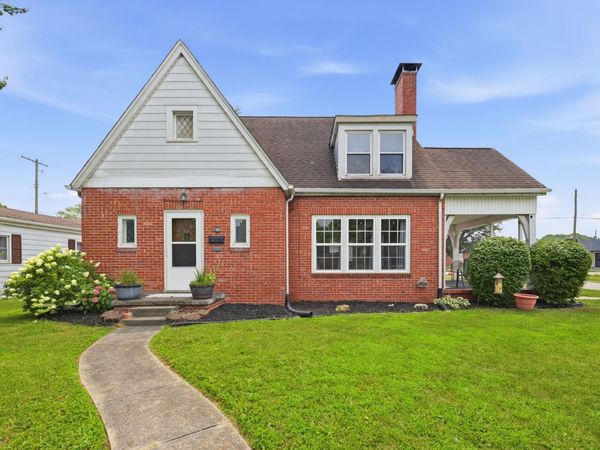 1303 16th Street , Columbus, IN 47201