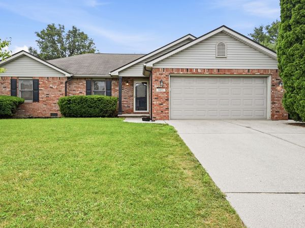 3075 Oakmont Drive, Lapel, IN 46051