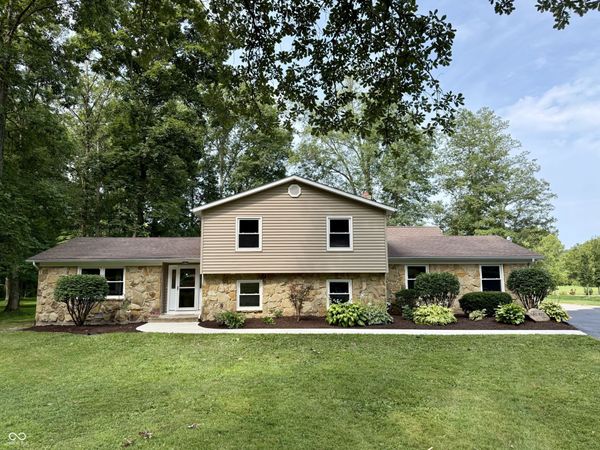 61 Westbrook Drive , Batesville, IN 47006