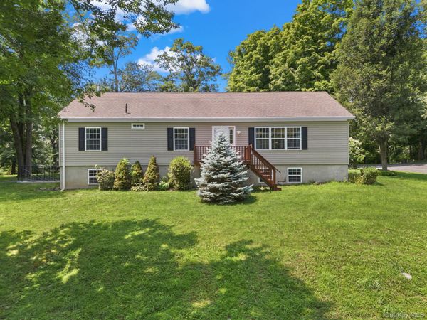 145 Marshall Road , Hyde Park, NY 12578