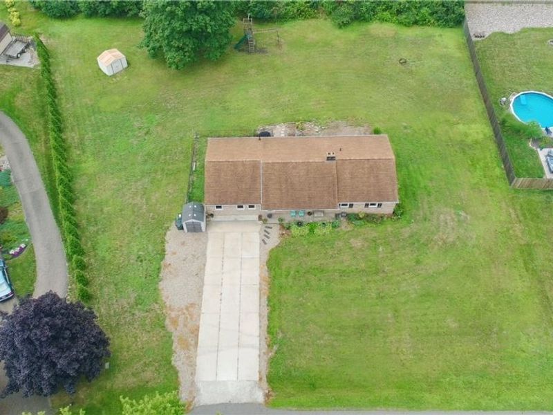 7868 Windward Trace Circle NW, Massillon, OH 44646 Photo 4