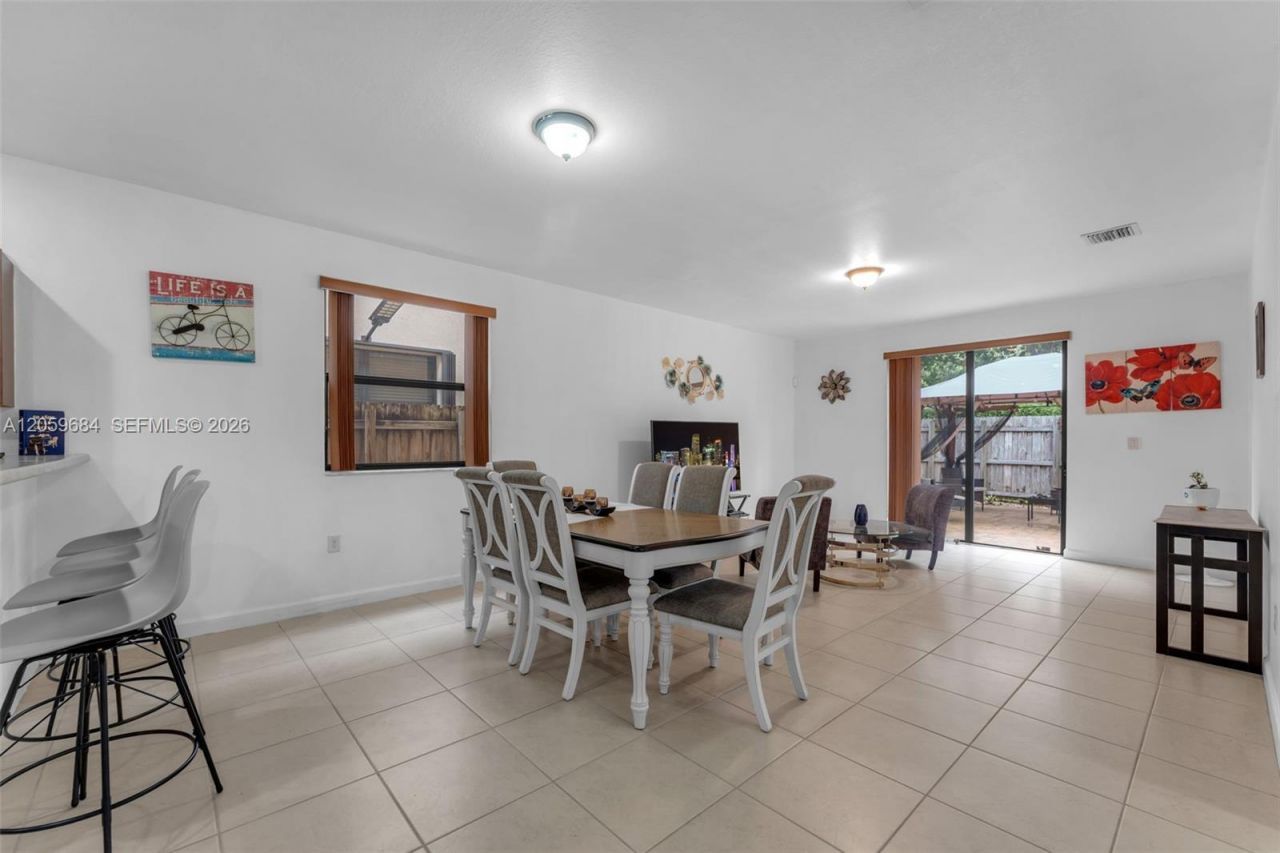 462 SE 33rd Ter, Homestead, FL 33033 Photo