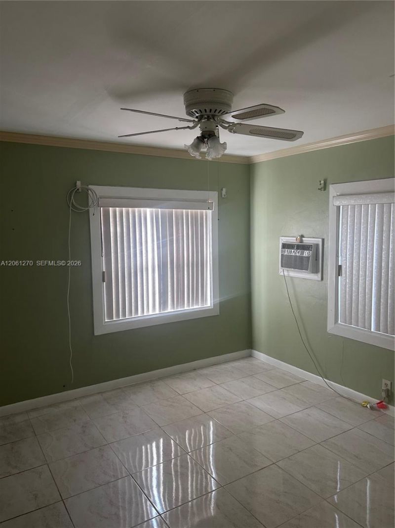11108 Peachtree Dr , Miami, FL 33161 Photo