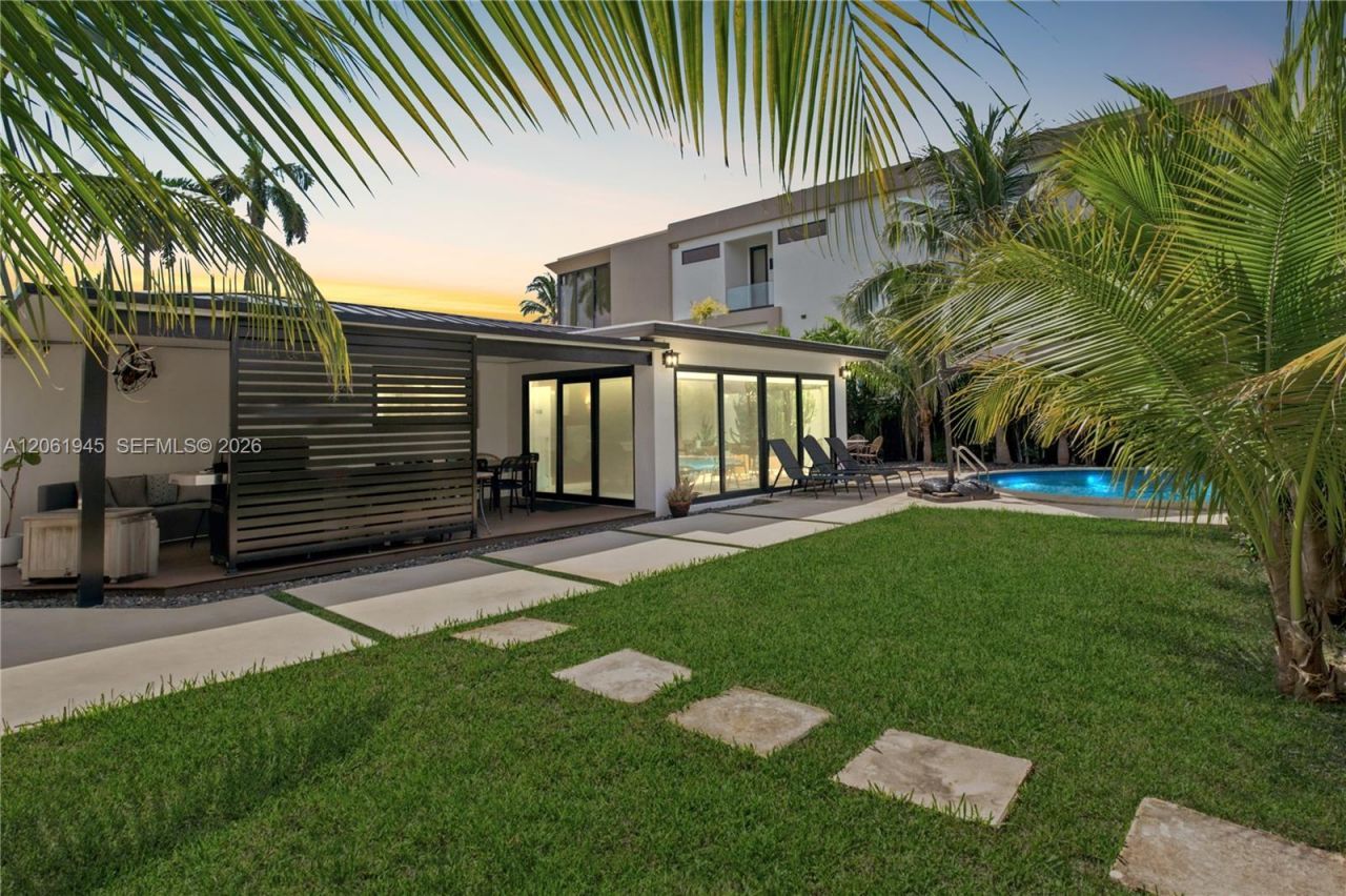 12906 Cherry Rd , North Miami, FL 33181 Photo
