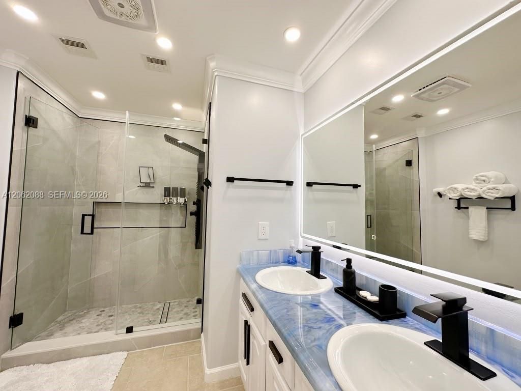 850 E 105th Street Ocean E, Marathon, FL 33050 Photo