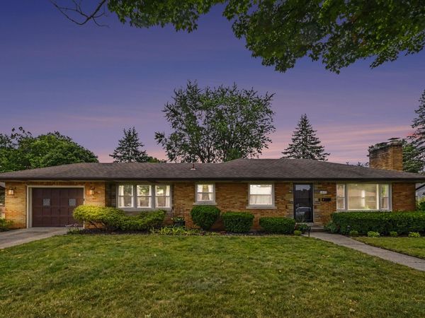 1639 Wellington Road, Lansing, MI 48910