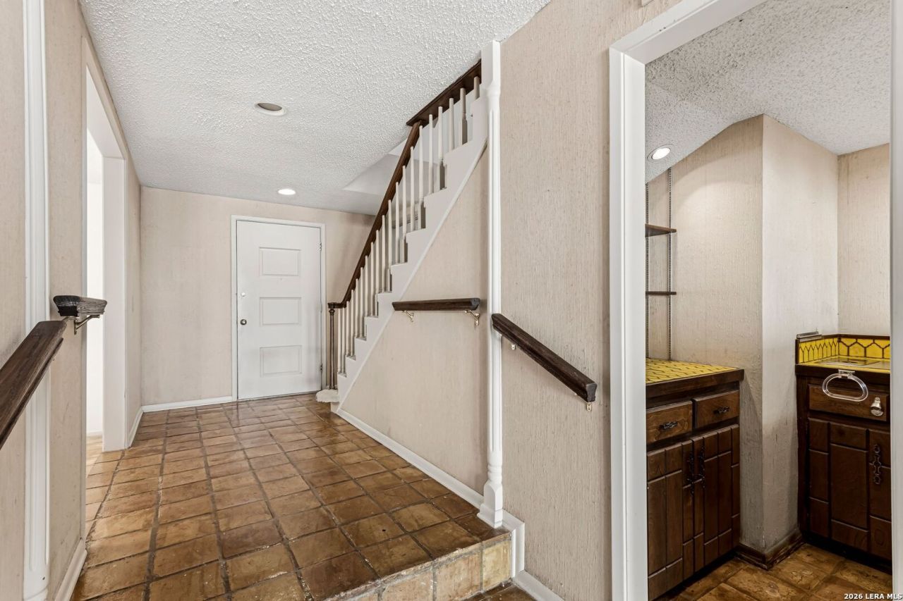 8807 Carriage Drive, San Antonio, TX 78217 Main Photo
