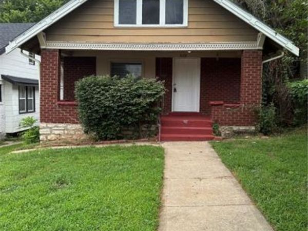 4138 College Avenue, Kansas City, MO 64130