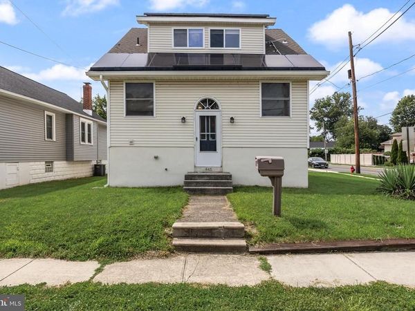 445 E MILL ROAD, MAPLE SHADE, NJ 08052