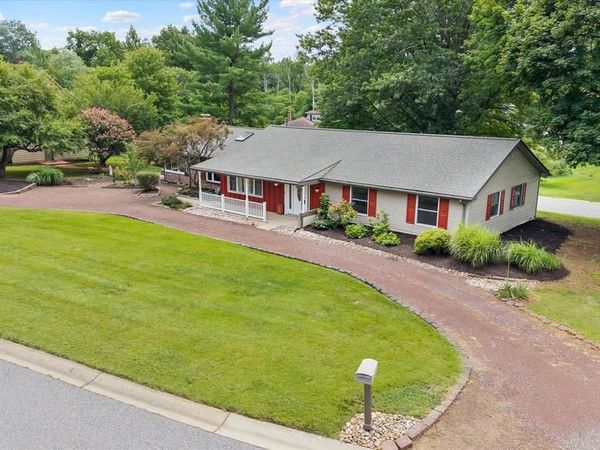 18 WRANGLER ROAD, NEWARK, DE 19711